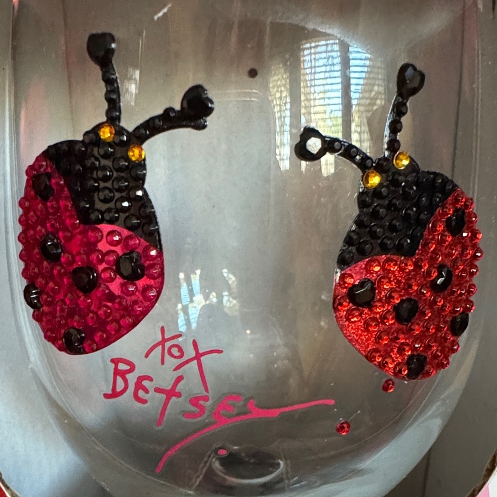 Betsey Johnson Red and Black Ladybug Wine Glass - Picture 4 of 5